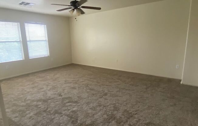 3 beds, 2.5 baths, $2,345