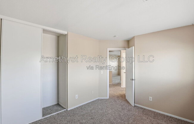4 beds, 2.5 baths, 2,317 sqft, $2,295
