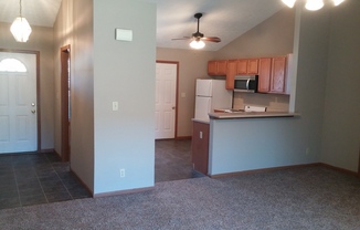 2 beds, 2 baths, $1,650