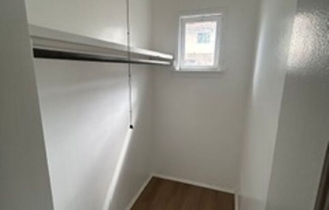 1 bed, 1 bath, $1,800, Unit 8112 Whitaker St.