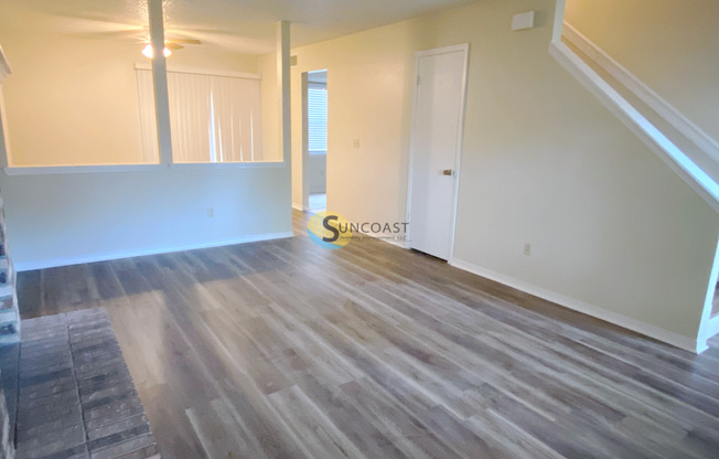 8702 BANDERA CIR S