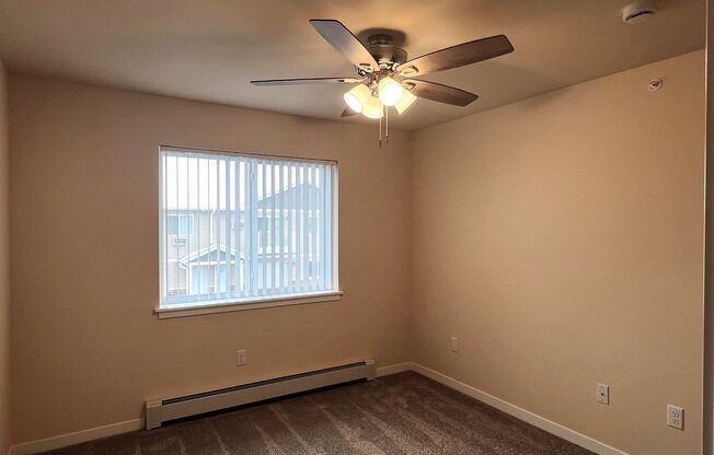 2 beds, 1 bath, 1,040 sqft, $1,485, Unit AT 709-36