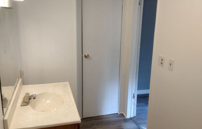 2 beds, 2 baths, $1,295