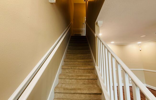 2 beds, 2.5 baths, $1,700