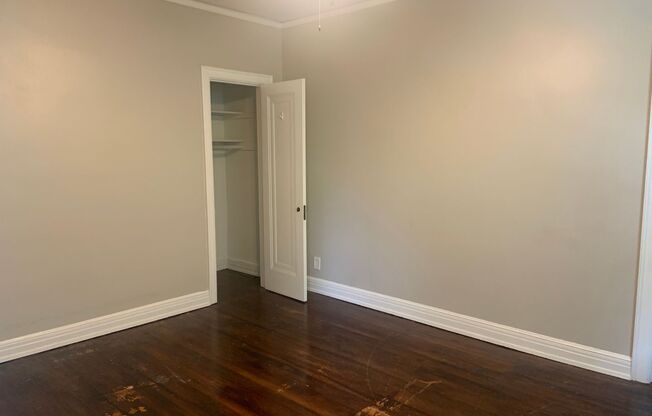 1 bed, 1 bath, $925, Unit 203 S Tate Street- C5