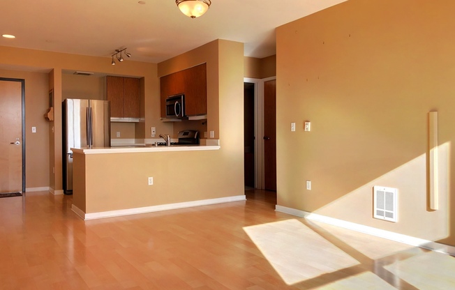 2 beds, 2 baths, $3,100