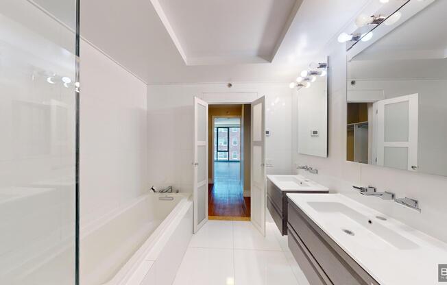 2 beds, 2 baths, $7,895, Unit 1204