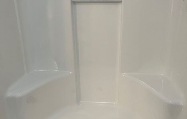 2 beds, 2 baths, $1,750, Unit 817-36