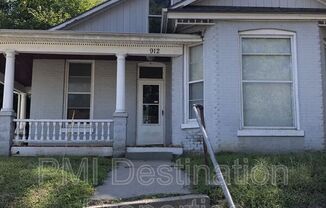 912 Kansas Ave