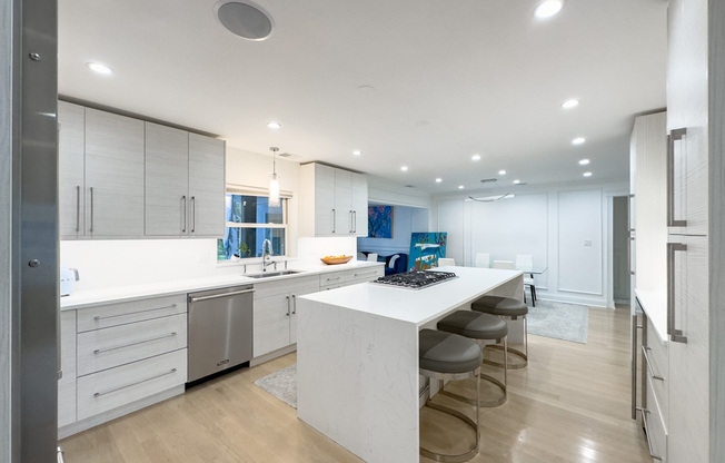 6609 KENTON