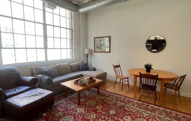 2 beds, 1 bath, 1,200 sqft, $2,200, Unit 310