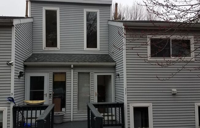 Condo in Cromwell
