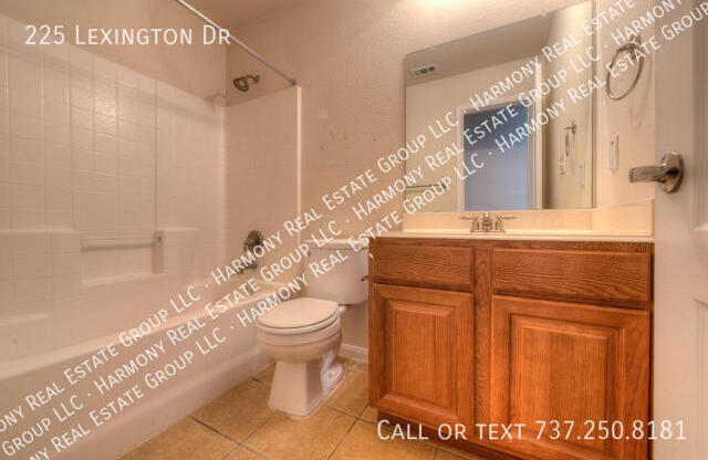 225 Lexington Dr
