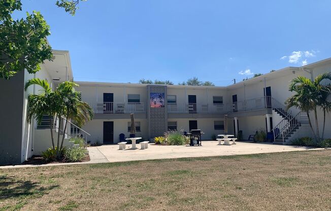 426 Palm Ave -10