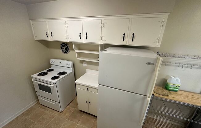 Beautiful 3 bedroom, 2 bath home located in Winter Park