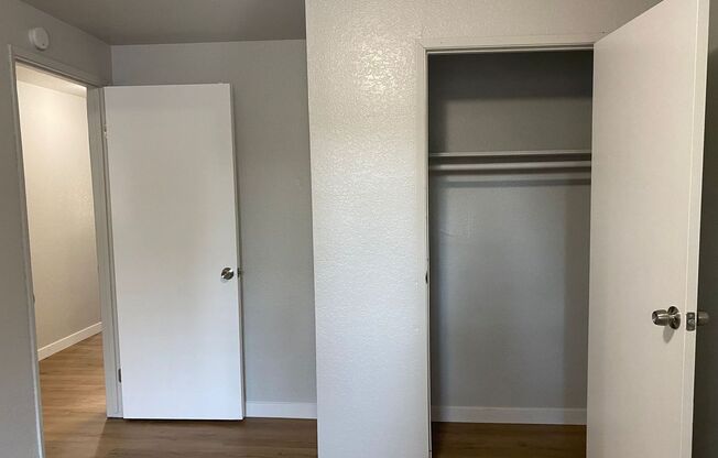 2 beds, 1 bath, 830 sqft, $1,225, Unit #B-3