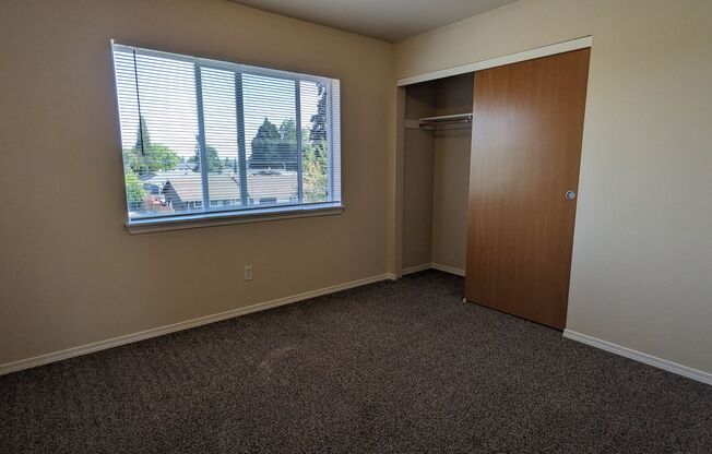 3 beds, 2 baths, 1,180 sqft, $1,695, Unit B303