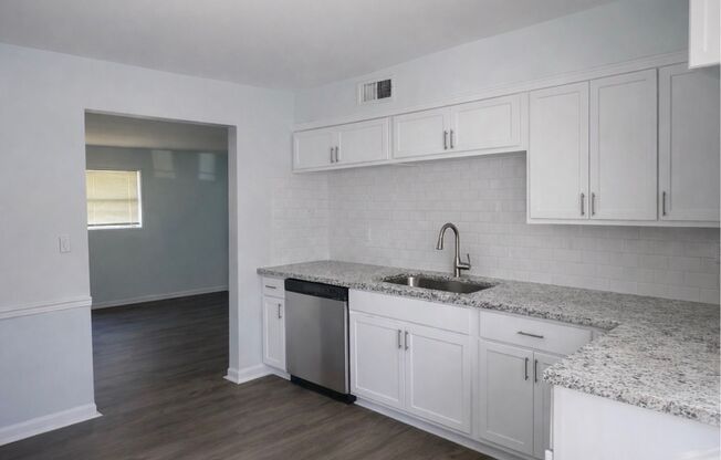 Dodson Courtyard Apartments 1 & 2 Bedrooms Available