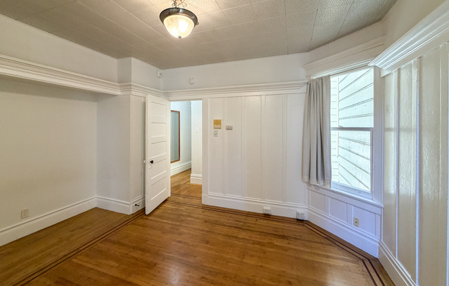 1227 MASONIC AVE