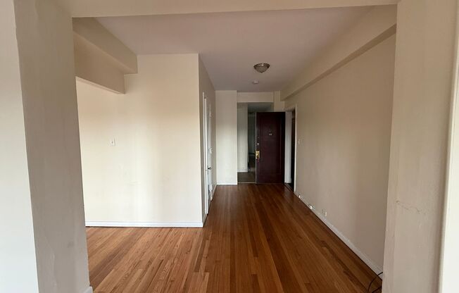 2 beds, 2 baths, 1,772 sqft, $2,200, Unit Old King Edward 61