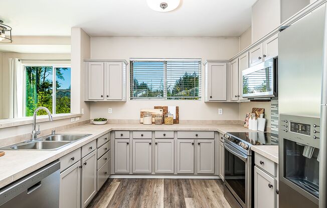 BOTHELL 2 BED, 2 BATH CORNER CONDO FOR RENT AVAILABLE NOW!