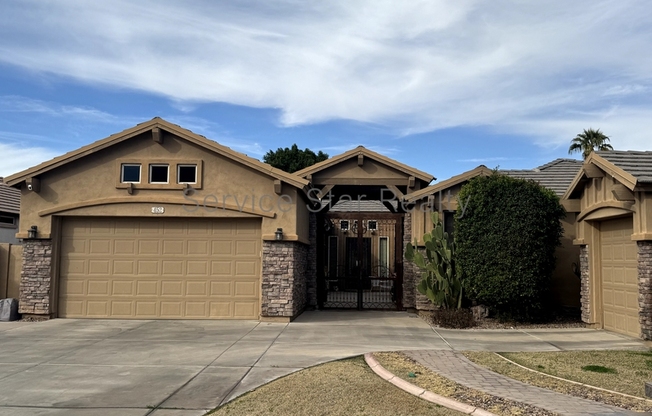 452 E MEAD DR