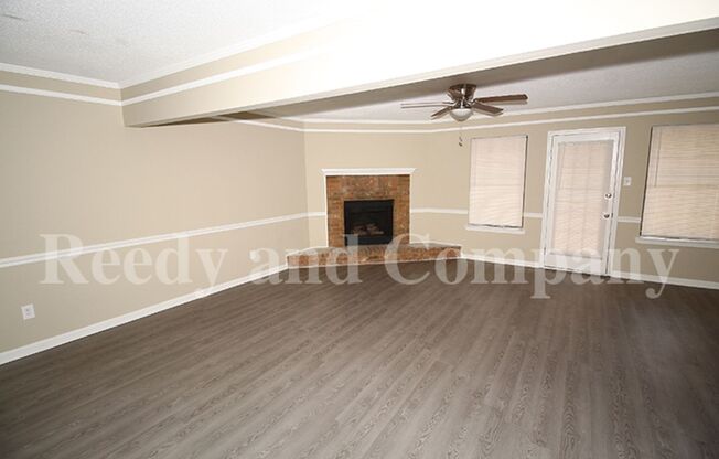 Welcome to 5875 Jardin P!