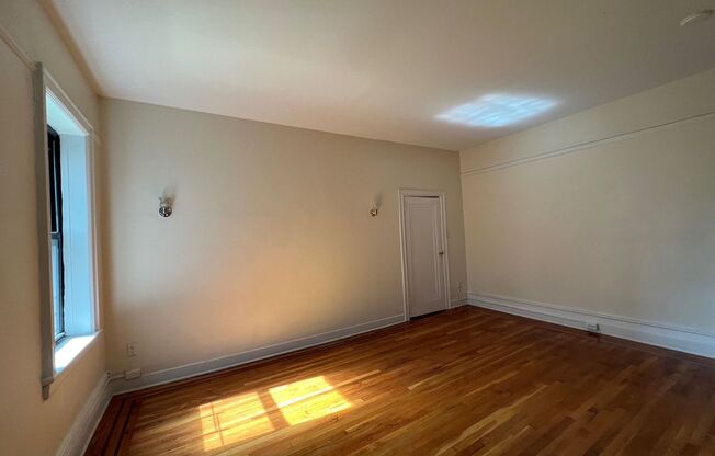 Studio, 1 bath, $1,750, Unit A14