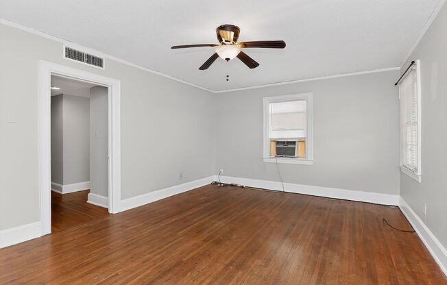 Adorable One Bedroom Apartment in Elizabeth!