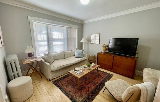 1 bed, 1 bath, $1,015, Unit 14