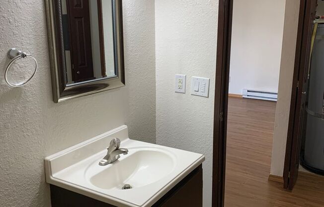 3 beds, 2 baths, 1,434 sqft, $2,450, Unit B110