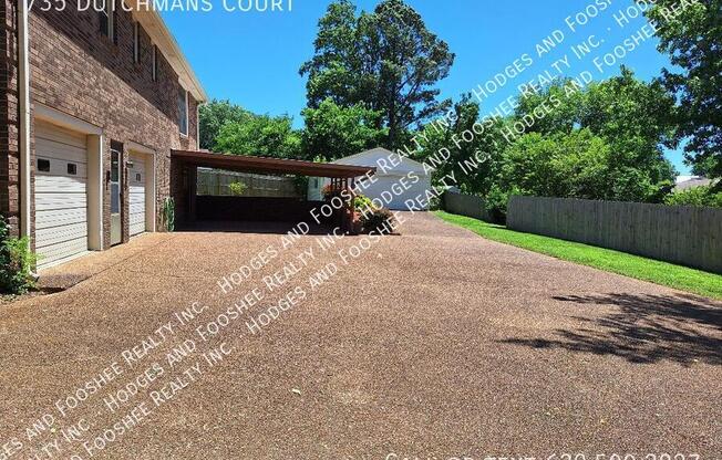 735 DUTCHMANS CT