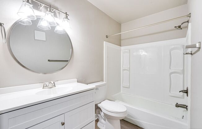 1 bed, 1 bath, 585 sqft, $899, Unit 3600 - 201