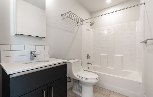 Studio, 1 bath, 233 sqft, $1,399