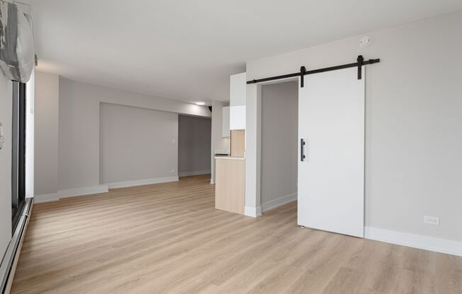 3 beds, 1.5 baths, 1,014 sqft, $3,200, Unit 8C