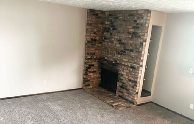 Studio, 1 bath, 500 sqft, $795, Unit 8220-03