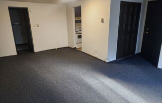 Studio, 1 bath, 500 sqft, $750, Unit #9