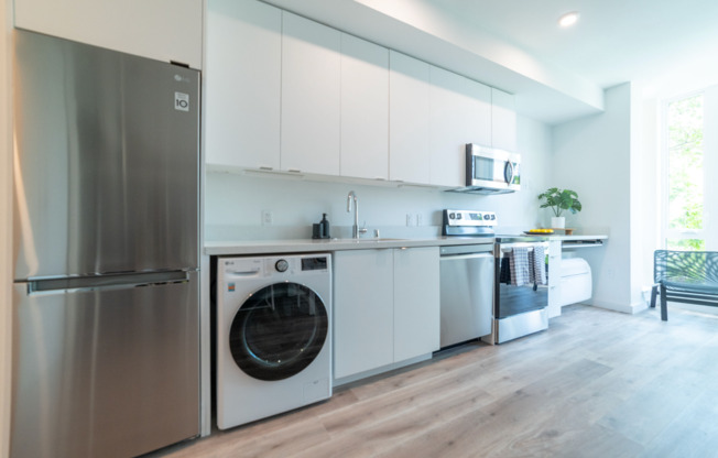 Studio, 1 bath, 349 sqft, $2,895, Unit 504
