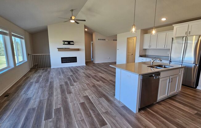 Stunning 4-Bedroom Home in Beautiful Waukee Neighborhood!