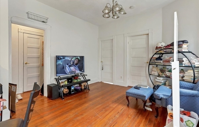 10 BYNNER ST