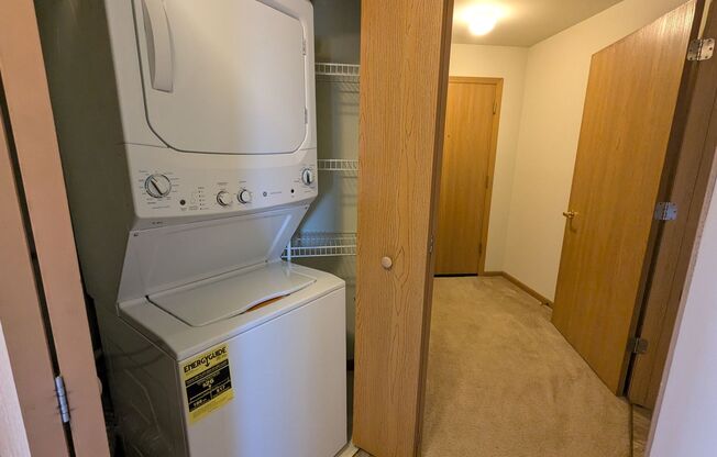 1 bed, 1 bath, 756 sqft, $1,425, Unit 200-301