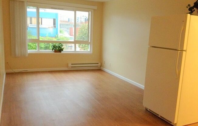 1 bed, 1 bath, 500 sqft, $1,545, Unit 11