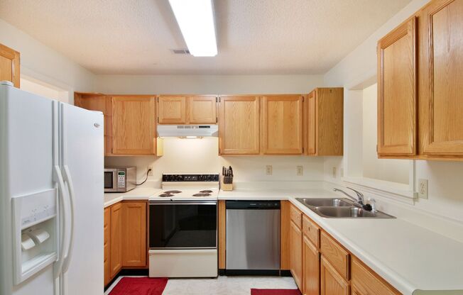 Beautiful Townhome 5 Mins to Duke & 10 mins to Downtown!