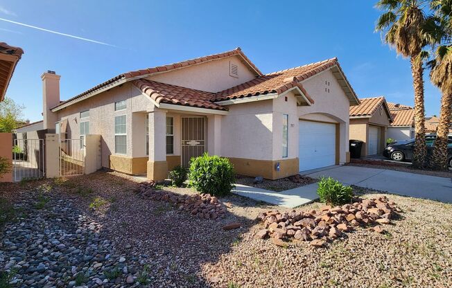 Cozy 3Bed/2Bath/2Car Residence located in North Las Vegas!