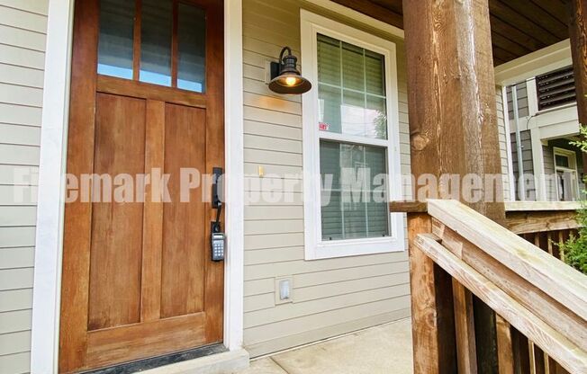 3 beds, 2.5 baths, $2,850, Unit A