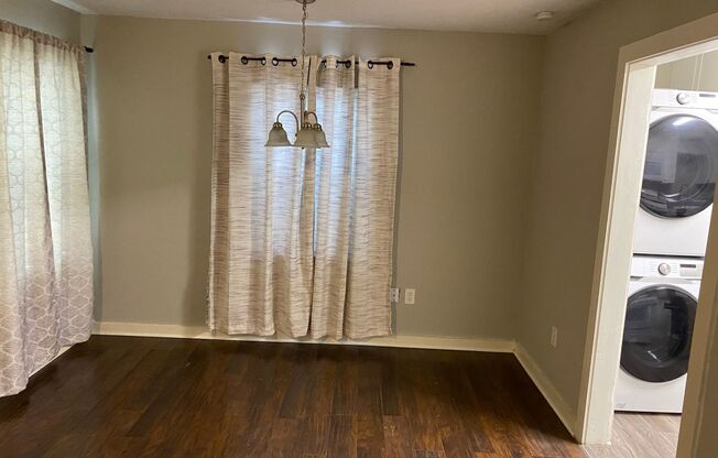 2 beds, 1 bath, $1,355