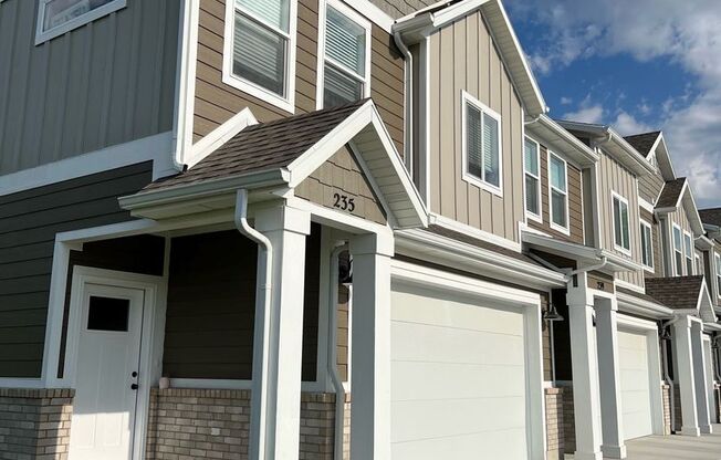 3 beds, 2.5 baths, 1,602 sqft, $2,095, Unit Building 08- 3619 W 200 N