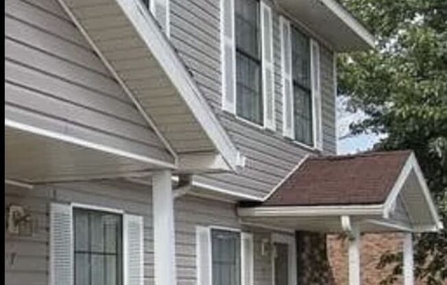 Updated 2 bedroom 1.5 bath home in a great location! Available now