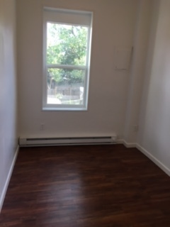 2 beds, 1 bath, $895