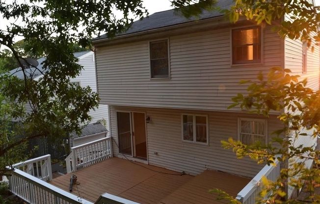 118 MONTCLAIR AVE